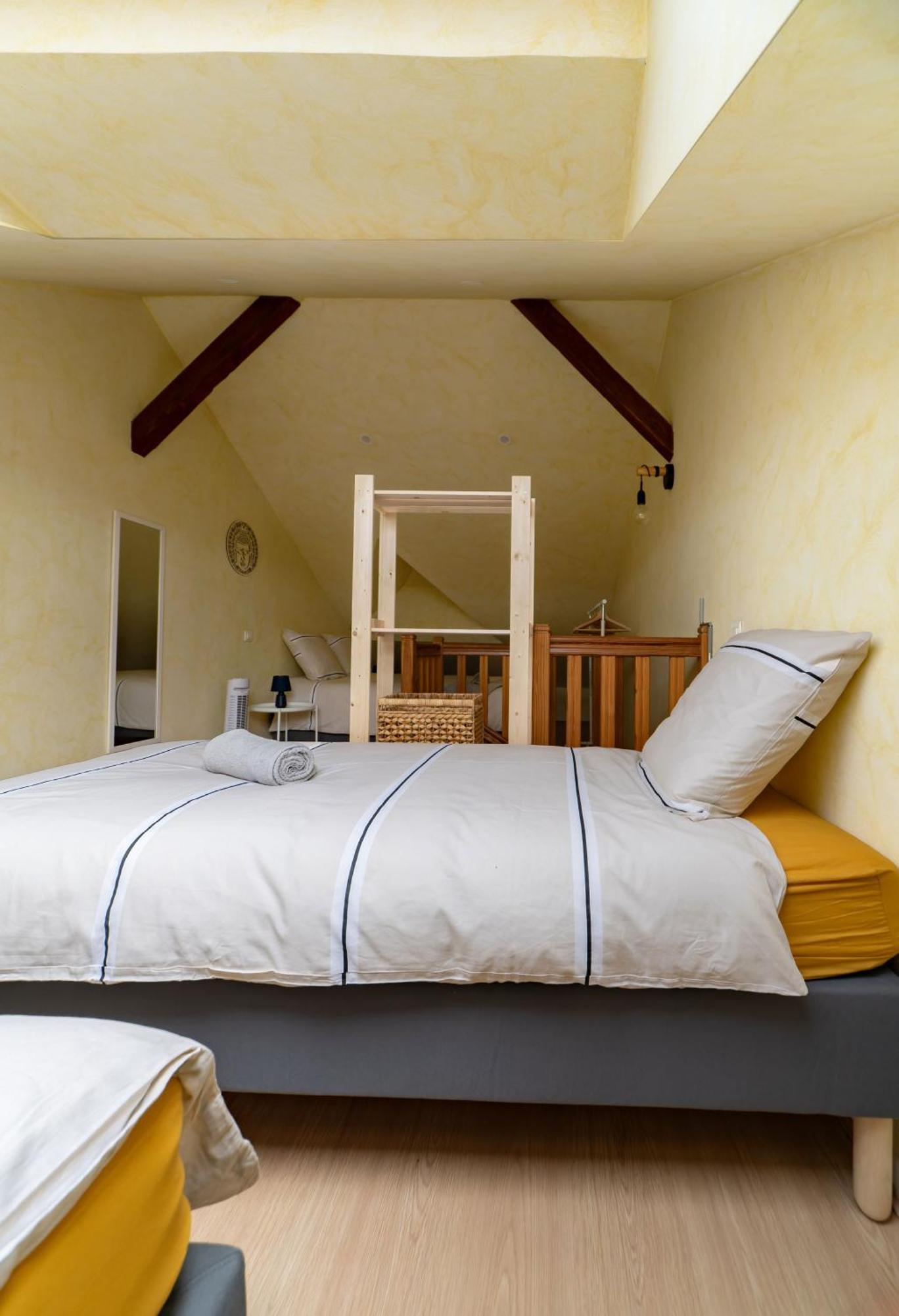 Le Grenet - Appartement Design En Duplex Vichy Exterior photo