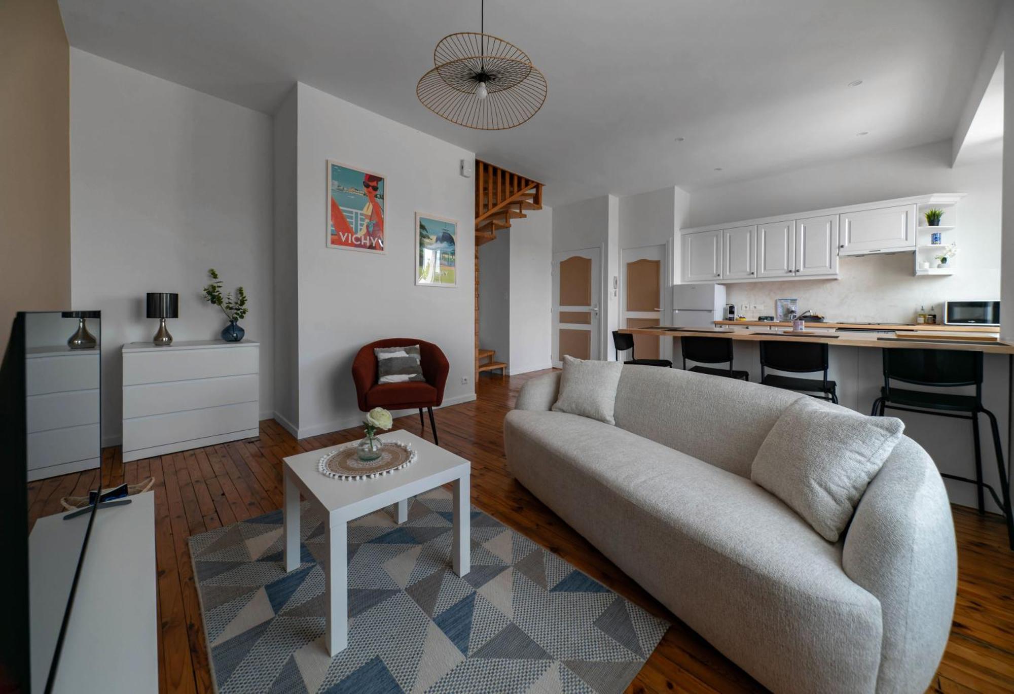 Le Grenet - Appartement Design En Duplex Vichy Exterior photo